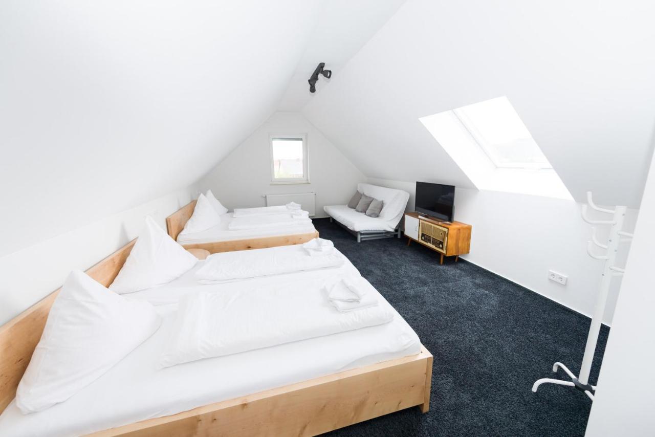 Hotel Rhoenhof Hunfeld Bagian luar foto